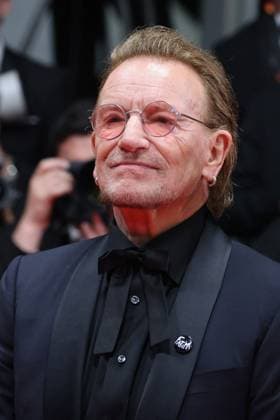 J Montée des marches du film Bono Stories of Surrender lors du 78ème Festival International du Film de Cannes Bono Montée des marches du film Bono Stories of Surrender lors du 78ème Festival International du Film de Cannes, au Palais des Festivals à Cannes On may 16th 2025 Jacovides Moreau Bestimage Red carpet for the movie Bono Stories of Surrender during the 78th Cannes International Film Festival at the Palais des Festivals in Cannes, France On may 16th 2025 Cannes France  Copyright: xJACOVIDES-MOREAUx xBESTIMAGExJACOVIDES-MOREAUx xBESTIMAGEx
