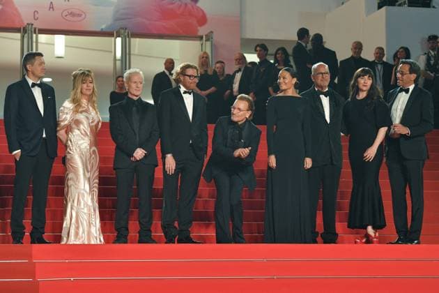 Cannes Bono Stories of Surrender Premiere AM Dede Gardner, Jacknife Lee, Erik Messerschmidt, Bono, Kelly McNamara, Jon Kamen, Jennifer Picht, Dave Sirulnick attending the Bono: Stories of Surrender Premiere in Cannes, France on May 16, 2025 as part of the 78th Cannes Film Festival. Photo by Aurore Marechal ABACAPRESS.COM Cannes France  Copyright: xMarechalxAurore ABACAx