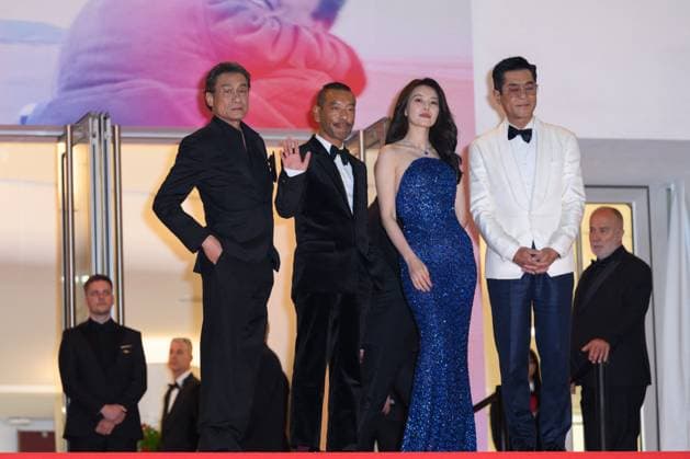 Cannes Sons of the Neon Night Red Carpet NG Yuanyuan Gao, Juno Mak, Louis Koo and Tony Leung Ka-fai attending the ‘Sons of the Neon Night’ Screening and Red Carpet at Palais Des Festivals in Cannes, France on May 16 2025 as part of the 78th Cannes Film Festival. Photo by Nicolas Genin ABACAPRESS.COM Cannes France  Copyright: xGeninxNicolas ABACAx