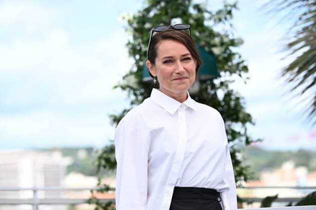 CINEMA : 78eme Festival de Cannes - Photocalls - 17 05 2025 CANNES, FRANCE - 17 MAI (G-D) : Sidset BABETT KNUDSEN, Actrice, lors du photocall de Â« L™inconnu de la Grande Arche Â» (The Great Arch) Un Certain Regard au 78eme Festival de Cannes au Palais des Festivals le 17 mai 2025 Ã Cannes, France. CannesFrance  Copyright: xValentinaxClaretx