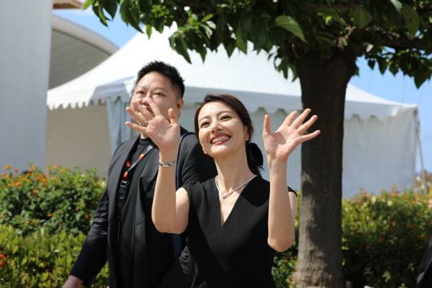 May 17, 2025, Cannes, Cote D azur, France: GAO YUAN YUAN poses during the photocall for Sons of the Neon Night at the 78th Annual Cannes Film Festival at Palais des Festivals in Cannes, France Cannes France - ZUMAc179 20250517_zep_c179_058 Copyright: xMickaelxChavetx