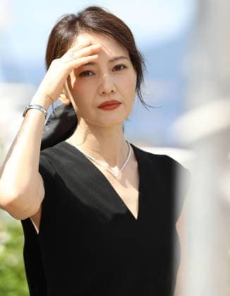May 17, 2025, Cannes, Cote D azur, France: GAO YUAN YUAN poses during the photocall for Sons of the Neon Night at the 78th Annual Cannes Film Festival at Palais des Festivals in Cannes, France Cannes France - ZUMAc179 20250517_zep_c179_065 Copyright: xMickaelxChavetx