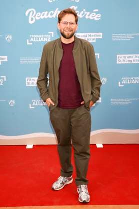 Lasse Scharpen at the reception hosted by the state government of North Rhine-Westphalia, the Film und Medienstiftung NRW and the Production Alliance on the occasion of the 78th Cannes International Film Festival at the Vilebrequin La Plage Ondine Restaurant Beach Club Cannes, 16 05 2025 Foto:xK.xKriegerx xFuturexImagex nrw_5529