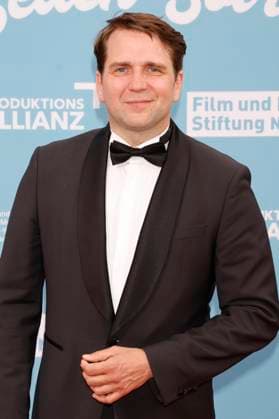 Pierre Kiwitt at the reception hosted by the state government of North Rhine-Westphalia, the Film und Medienstiftung NRW and the Production Alliance on the occasion of the 78th Cannes International Film Festival at the Vilebrequin La Plage Ondine Restaurant Beach Club Cannes, 16 05 2025 Foto:xK.xKriegerx xFuturexImagex nrw_5536