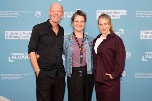 Lucas Schmidt, Louise Peter and Maren Schmitt at the reception hosted by the state government of North Rhine-Westphalia, the Film und Medienstiftung NRW and the Production Alliance on the occasion of the 78th Cannes International Film Festival at the Vilebrequin La Plage Ondine Restaurant Beach Club Cannes, 16 05 2025 Foto:xK.xKriegerx xFuturexImagex nrw_5554
