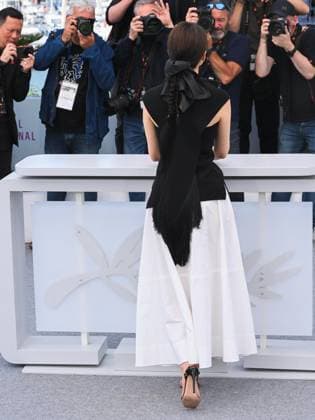 Cannes, France: Cannes, 78th Cannes Film Festival 2025 - day 5 - photocall of the film Sons Of The Neon Night - In the photo: Gao Yuan Yuan Cannes France  - ZUMAp169 20250517_zea_p169_090 Copyright: xAlbertoxTerenghix