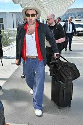 Cannes Joel Edgerton At Nice Airport JR Joel Edgerton arriving at Nice airport ahead 78th Cannes Film Festival in Nice, France on May, 17, 2025. Photo by Julien Reynaud APS-Medias ABACAPRESS.COM Nice France  Copyright: xReynaudxJulien APS-Medias ABACAx