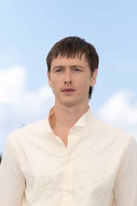 Urchin Photocall - The 78th Annual Cannes Film Festival Harris Dickinson pose during the Urchin photocall at the 78th annual Cannes Film Festival at Palais des Festivals on May 17, 2025 in Cannes, France., Credit:Olivier Huitel Avalon France, Cannes  Copyright: xOlivierxHuitelx xAvalonx 1000201222
