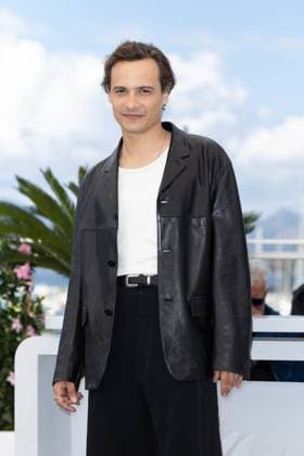 Urchin Photocall - The 78th Annual Cannes Film Festival Franck Dillane pose during the Urchin photocall at the 78th annual Cannes Film Festival at Palais des Festivals on May 17, 2025 in Cannes, France., Credit:Olivier Huitel Avalon France, Cannes  Copyright: xOlivierxHuitelx xAvalonx 1000201357
