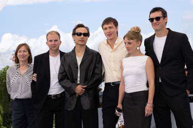 Urchin Photocall - The 78th Annual Cannes Film Festival Archie Pearch, Frank Dillane, Harris Dickinson, Megan Northam and Scott O Donnell pose during the Urchin photocall at the 78th annual Cannes Film Festival at Palais des Festivals on May 17, 2025 in Cannes, France., Credit:Olivier Huitel Avalon France, Cannes  Copyright: xOlivierxHuitelx xAvalonx 1000201902