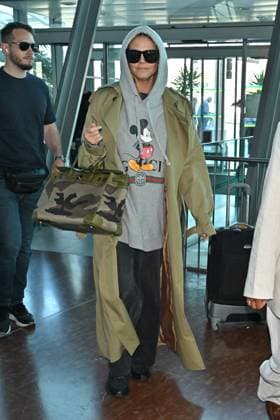 Cannes Heidi Klum At Nice Airport JR Heidi Klum arriving at Nice airport ahead 78th Cannes Film Festival in Nice, France on May, 17, 2025. Photo by Julien Reynaud APS-Medias ABACAPRESS.COM Nice France  Copyright: xReynaudxJulien APS-Medias ABACAx