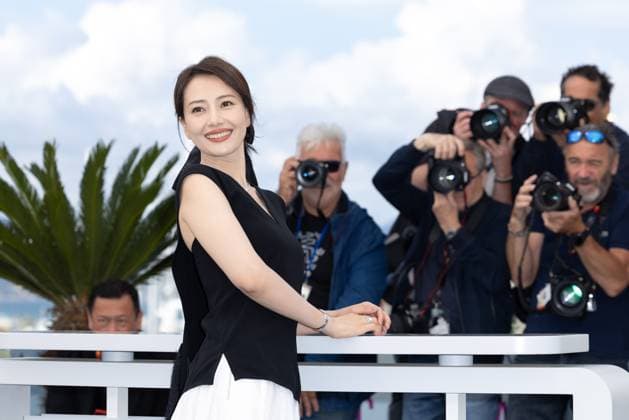 Sons Of The Neon Night Photocall - The 78th Annual Cannes Film Festival Gao Yuan Yuan poses during the Sons of the Neon Night photocall at the 78th annual Cannes Film Festival at Palais des Festivals on May 17, 2025 in Cannes, France., Credit:Olivier Huitel Avalon France, Cannes  Copyright: xOlivierxHuitelx xAvalonx 1000203029