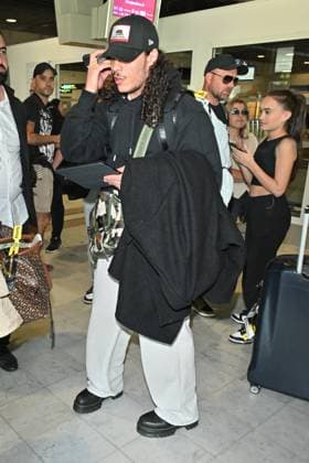 Cannes Hatik At Nice Airport JR Hatik arriving at Nice airport ahead 78th Cannes Film Festival in Nice, France on May, 17, 2025. Photo by Julien Reynaud APS-Medias ABACAPRESS.COM Nice France  Copyright: xReynaudxJulien APS-Medias ABACAx