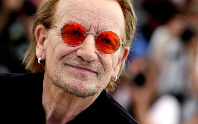 Bono Stories Of Surrender photocall at the 78th Cannes International Film Festival Bono au photocall de Bono Stories Of Surrender lors du 78ème Festival International du Film de Cannes, au Palais des Festivals in Cannes, France, on May 17, 2025 Jacovides Moreau Bestimage Singer Bono during the Bono Stories Of Surrender photocall at the 78th annual Cannes Film Festival at Palais des Festivals in Cannes, France, on May 17, 2025 Cannes France  Copyright: xJACOVIDES-MOREAUx xBESTIMAGExJACOVIDES-MOREAUx xBESTIMAGEx
