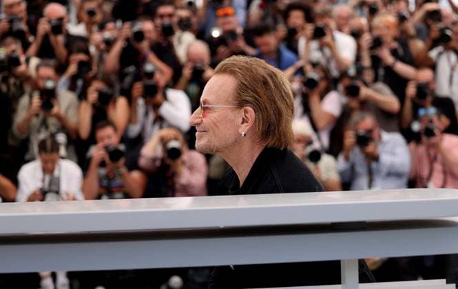 Bono Stories Of Surrender photocall at the 78th Cannes International Film Festival Bono au photocall de Bono Stories Of Surrender lors du 78ème Festival International du Film de Cannes, au Palais des Festivals in Cannes, France, on May 17, 2025 Jacovides Moreau Bestimage Singer Bono during the Bono Stories Of Surrender photocall at the 78th annual Cannes Film Festival at Palais des Festivals in Cannes, France, on May 17, 2025 Cannes France  Copyright: xJACOVIDES-MOREAUx xBESTIMAGExJACOVIDES-MOREAUx xBESTIMAGEx