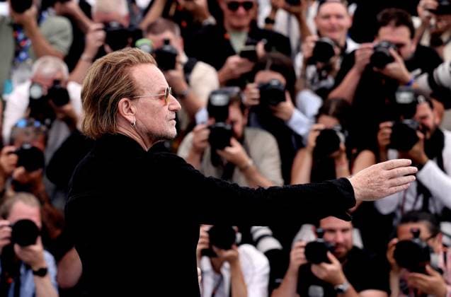 Bono Stories Of Surrender photocall at the 78th Cannes International Film Festival Bono au photocall de Bono Stories Of Surrender lors du 78ème Festival International du Film de Cannes, au Palais des Festivals in Cannes, France, on May 17, 2025 Jacovides Moreau Bestimage Singer Bono during the Bono Stories Of Surrender photocall at the 78th annual Cannes Film Festival at Palais des Festivals in Cannes, France, on May 17, 2025 Cannes France  Copyright: xJACOVIDES-MOREAUx xBESTIMAGExJACOVIDES-MOREAUx xBESTIMAGEx