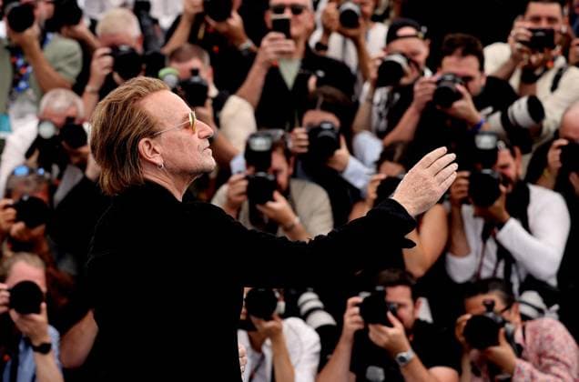 Bono Stories Of Surrender photocall at the 78th Cannes International Film Festival Bono au photocall de Bono Stories Of Surrender lors du 78ème Festival International du Film de Cannes, au Palais des Festivals in Cannes, France, on May 17, 2025 Jacovides Moreau Bestimage Singer Bono during the Bono Stories Of Surrender photocall at the 78th annual Cannes Film Festival at Palais des Festivals in Cannes, France, on May 17, 2025 Cannes France  Copyright: xJACOVIDES-MOREAUx xBESTIMAGExJACOVIDES-MOREAUx xBESTIMAGEx