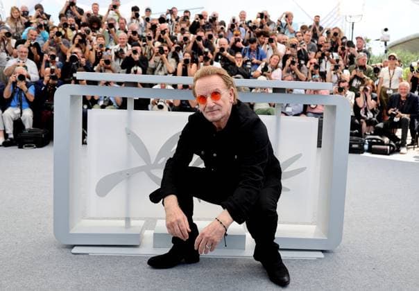 Bono Stories Of Surrender photocall at the 78th Cannes International Film Festival Bono au photocall de Bono Stories Of Surrender lors du 78ème Festival International du Film de Cannes, au Palais des Festivals in Cannes, France, on May 17, 2025 Jacovides Moreau Bestimage Singer Bono during the Bono Stories Of Surrender photocall at the 78th annual Cannes Film Festival at Palais des Festivals in Cannes, France, on May 17, 2025 Cannes France  Copyright: xJACOVIDES-MOREAUx xBESTIMAGExJACOVIDES-MOREAUx xBESTIMAGEx