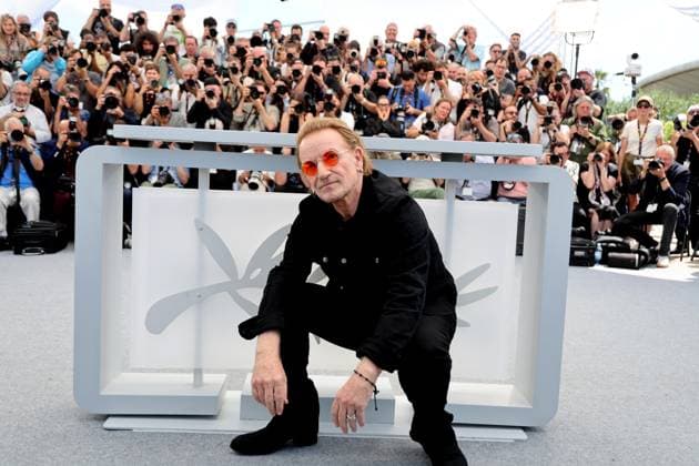Bono Stories Of Surrender photocall at the 78th Cannes International Film Festival Bono au photocall de Bono Stories Of Surrender lors du 78ème Festival International du Film de Cannes, au Palais des Festivals in Cannes, France, on May 17, 2025 Jacovides Moreau Bestimage Singer Bono during the Bono Stories Of Surrender photocall at the 78th annual Cannes Film Festival at Palais des Festivals in Cannes, France, on May 17, 2025 Cannes France  Copyright: xJACOVIDES-MOREAUx xBESTIMAGExJACOVIDES-MOREAUx xBESTIMAGEx