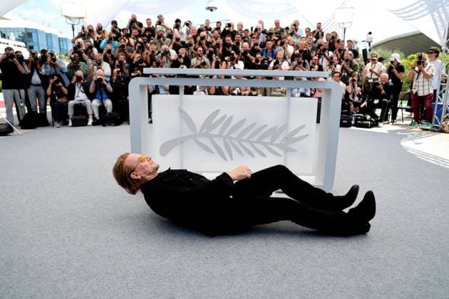 Bono Stories Of Surrender photocall at the 78th Cannes International Film Festival Bono au photocall de Bono Stories Of Surrender lors du 78ème Festival International du Film de Cannes, au Palais des Festivals in Cannes, France, on May 17, 2025 Jacovides Moreau Bestimage Singer Bono during the Bono Stories Of Surrender photocall at the 78th annual Cannes Film Festival at Palais des Festivals in Cannes, France, on May 17, 2025 Cannes France  Copyright: xJACOVIDES-MOREAUx xBESTIMAGExJACOVIDES-MOREAUx xBESTIMAGEx