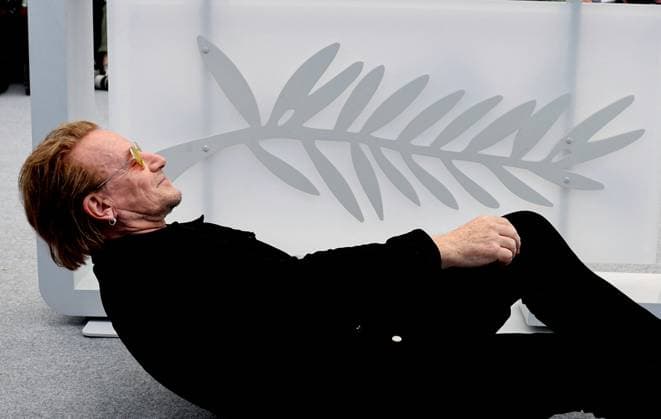 Bono Stories Of Surrender photocall at the 78th Cannes International Film Festival Bono au photocall de Bono Stories Of Surrender lors du 78ème Festival International du Film de Cannes, au Palais des Festivals in Cannes, France, on May 17, 2025 Jacovides Moreau Bestimage Singer Bono during the Bono Stories Of Surrender photocall at the 78th annual Cannes Film Festival at Palais des Festivals in Cannes, France, on May 17, 2025 Cannes France  Copyright: xJACOVIDES-MOREAUx xBESTIMAGExJACOVIDES-MOREAUx xBESTIMAGEx