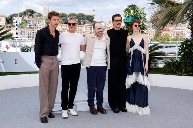 Austin Butler, Joaquin Phoenix, Ari Aster, Pedro Pascal and Emma Stone at the photocall for the feature film Eddington at the Festival de Cannes 2025 78 Cannes International Film Festival at the Palais des Festivals Cannes, 17 05 2025 Foto:xD.xBedrosianx xFuturexImagex eddington_call_5503