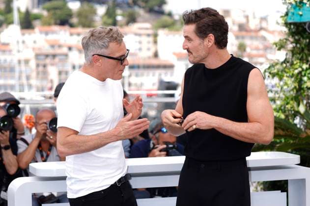 Joaquin Phoenix and Pedro Pascal at the photocall for the feature film Eddington at the Festival de Cannes 2025 78 Cannes International Film Festival at the Palais des Festivals Cannes, 17 05 2025 Foto:xD.xBedrosianx xFuturexImagex eddington_call_5511