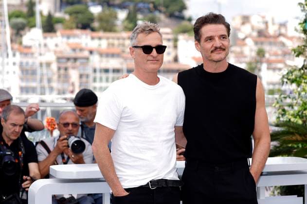 Joaquin Phoenix and Pedro Pascal at the photocall for the feature film Eddington at the Festival de Cannes 2025 78 Cannes International Film Festival at the Palais des Festivals Cannes, 17 05 2025 Foto:xD.xBedrosianx xFuturexImagex eddington_call_5512