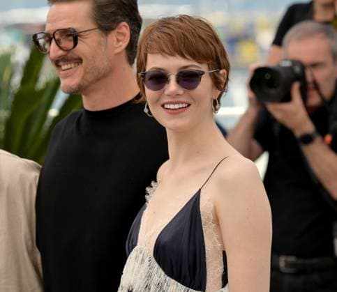 Eddington Photocall at 78th Festival de Cannes - Cannes, France CANNES, FRANCE. May 17, 2025: Emma Stone & Pedro Pascal at the photocall for Eddington at the 78th Festival de Cannes. Picture: Paul Smith Featureflash Cannes France  Copyright: xPaulxSmithx xFeatureflashx