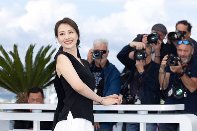 Cannes - Sons Of The Neon Night Photocall Gao Yuan Yuan poses during the Sons of the Neon Night photocall at the 78th annual Cannes Film Festival at Palais des Festivals on May 17, 2025 in Cannes, France. . Photo by Shootpix ABACAPRESS.COM Cannes France  Copyright: xShootpix ABACAx