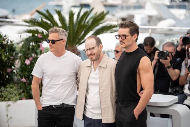 Eddington Press Conference - The 78th Annual Cannes Film Festival Joaquin Phoenix, Ari Aster, and Pedro Pascal pose during the Eddington photocall at the 78th annual Cannes Film Festival at Palais des Festivals in Cannes, France, on May 17, 2025. Cannes France  Copyright: xLucaxCarlinox originalFilename: carlino-notitle250517_npoV7.jpg