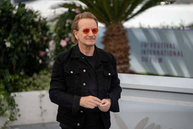 Bono: Stories Of Surrender Photocall - The 78th Annual Cannes Film Festival Singer Bono poses during the Bono: Stories Of Surrender photocall at the 78th annual Cannes Film Festival at Palais des Festivals in Cannes, France, on May 17, 2025. Cannes France  Copyright: xLucaxCarlinox originalFilename: carlino-notitle250517_npRLM.jpg