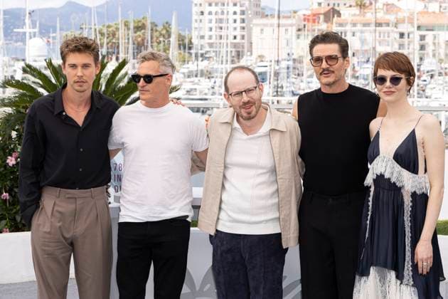 Eddington photocall Austin Butler, Joaquin Phoenix, Ari Aster, Pedro Pascal and Emma Stone pose during the Eddington photocall at the 78th annual Cannes Film Festival at Palais des Festivals on May 17, 2025 in Cannes, France. 5 in Cannes, France.  Copyright: x Chassery+Courdjix