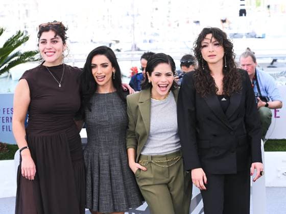 Cannes, France, Cannes: Cannes, 78th Cannes Film Festival 2025 - day 5 - Photocall of the film La Ola (La Vague The Wave). In the photo Avril Aurora, Lelio, Daniela Lopez and Paulina CortÃ s Cannes Cannes  - ZUMAp169 20250517_zea_p169_550 Copyright: xAlbertoxTerenghix