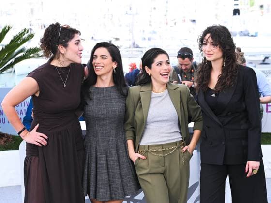 Cannes, France, Cannes: Cannes, 78th Cannes Film Festival 2025 - day 5 - Photocall of the film La Ola (La Vague The Wave). In the photo Avril Aurora, Lelio, Daniela Lopez and Paulina CortÃ s Cannes Cannes  - ZUMAp169 20250517_zea_p169_566 Copyright: xAlbertoxTerenghix
