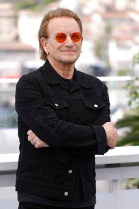 Bono at the photocall for the Apple TV documentary Bono Stories of Surrender at the Festival de Cannes 2025 78 Cannes International Film Festival at the Palais des Festivals Cannes, 17 05 2025 Foto:xD.xBedrosianx xFuturexImagex bono_5505