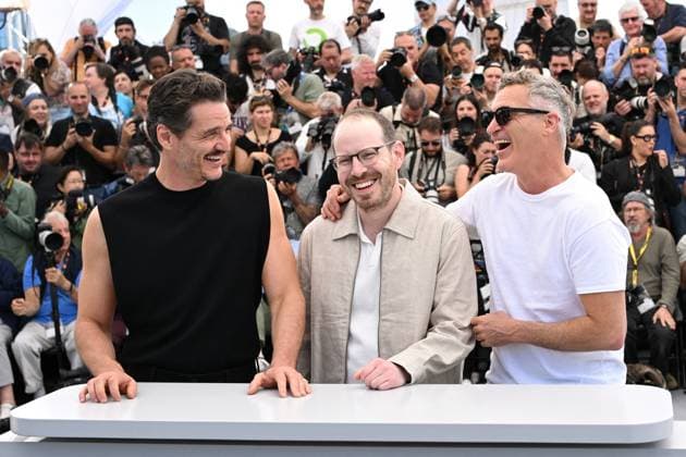 Cannes Eddington Photocall AM Pedro Pascal, Ari Aster and Joaquin Phoenix attending the Eddington Photocall in Cannes, France on May 17, 2025 as part of the 78th Cannes Film Festival. Photo by Aurore Marechal ABACAPRESS.COM Cannes France  Copyright: xMarechalxAurore ABACAx