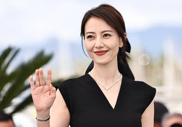 (250517) -- CANNES, May 17, 2025 -- Actress Gao Yuanyuan poses for the photocall of the film Fung Lam Fo Saan (Sons of the Neon Night) at the 78th edition of the Cannes Film Festival in Cannes, southern France, on May 17, 2025. ) FRANCE-CANNES-FILM FESTIVAL- FUNG LAM FO SAAN -PHOTOCALL GaoxJing 