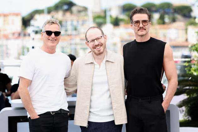 78eme Festival International du Film de Cannes Photocall du film Eddington 78th International Cannes Film Festival Photocall with cast of Eddington movie 444483 2025 05 17 Cannes France Phoenix, Joaquin Aster, Ari Pascal, Pedro  Copyright: xIvankaxVoisinx xStarfacex STAR_444483_018