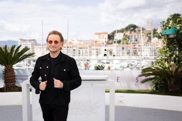 Bono Stories Of Surrender photocall at the 78th Cannes International Film Festival Bono au photocall de Bono Stories Of Surrender lors du 78ème Festival International du Film de Cannes, au Palais des Festivals in Cannes, France, on May 17, 2025 Jacovides Moreau Bestimage Singer Bono during the Bono Stories Of Surrender photocall at the 78th annual Cannes Film Festival at Palais des Festivals in Cannes, France, on May 17, 2025 Cannes France  Copyright: xJACOVIDES-MOREAUx xBESTIMAGExJACOVIDES-MOREAUx xBESTIMAGEx