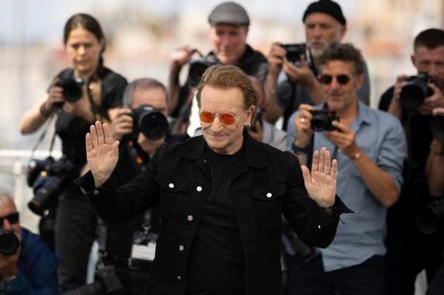 Bono Stories Of Surrender photocall at the 78th Cannes International Film Festival Bono au photocall de Bono Stories Of Surrender lors du 78ème Festival International du Film de Cannes, au Palais des Festivals in Cannes, France, on May 17, 2025 Jacovides Moreau Bestimage Singer Bono during the Bono Stories Of Surrender photocall at the 78th annual Cannes Film Festival at Palais des Festivals in Cannes, France, on May 17, 2025 Cannes France  Copyright: xJACOVIDES-MOREAUx xBESTIMAGExJACOVIDES-MOREAUx xBESTIMAGEx