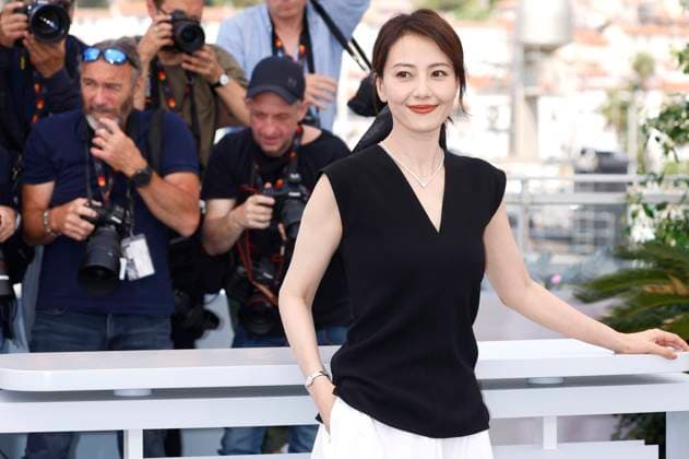 Gao Yuanyuan at the photocall for the feature film Sons of the Neon Night Fung lam fo saan at the Festival de Cannes 2025 78 Cannes International Film Festival at the Palais des Festivals Cannes, 17 05 2025 Foto:xD.xBedrosianx xFuturexImagex neon_5528