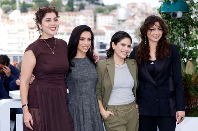 Avril Aurora, Lola Bravo, Daniela Lopez and Paulina Cortes at the photocall for the feature film La Ola La vague The Wave at the Festival de Cannes 2025 78 Cannes International Film Festival at the Palais des Festivals Cannes, 17 05 2025 Foto:xD.xBedrosianx xFuturexImagex wave_5501