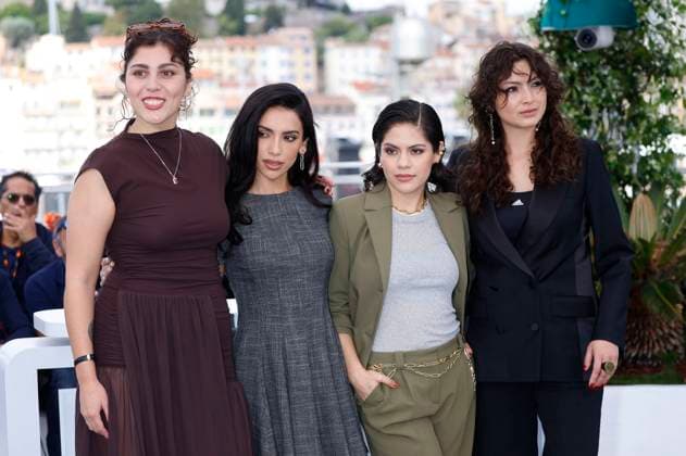 Avril Aurora, Lola Bravo, Daniela Lopez and Paulina Cortes at the photocall for the feature film La Ola La vague The Wave at the Festival de Cannes 2025 78 Cannes International Film Festival at the Palais des Festivals Cannes, 17 05 2025 Foto:xD.xBedrosianx xFuturexImagex wave_5502