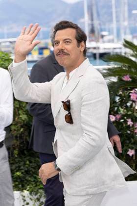 Marcel Et Monsieur Pagnol (A Magnificent Life) photocall at the 78th annual Cannes Film Festival Laurent Lafitte poses during the Marcel Et Monsieur Pagnol (A Magnificent Life) photocall at the 78th annual Cannes Film Festival at Palais des Festivals on May 17, 2025 in Cannes, France.  Copyright: x Chassery+Courdjix