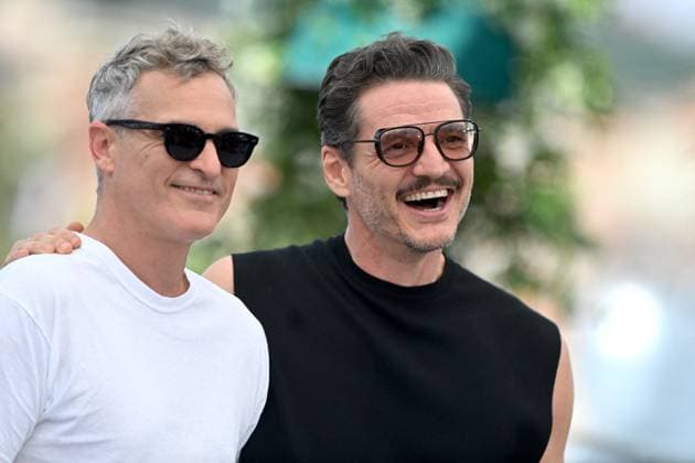 Cannes - Eddington Photocall Joaquin Phoenix and Pedro Pascal during the Eddington photocall at the 78th annual Cannes Film Festival at Palais des Festivals in Cannes, France, on May 17, 2025. Photo by Franck Castel ABACAPRESS.COM Cannes France  Copyright: xCastelxFranck ABACAx
