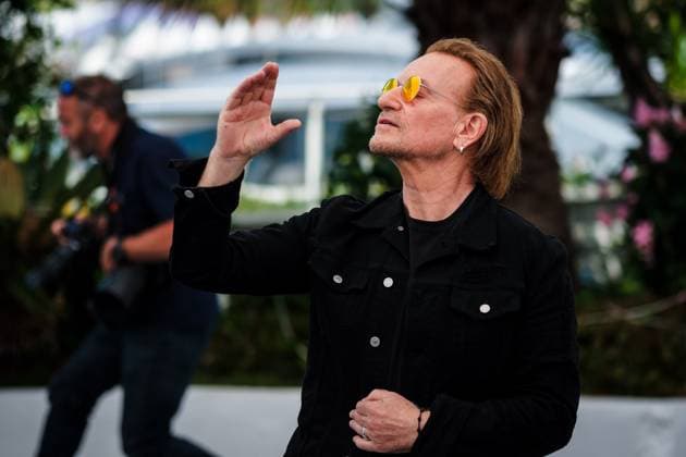 Photocall for Bono: Stories of Surrender , Palais des Festivals, Cannes, France Bono (aka Paul David Hewson) seen at the Photocall for Bono: Stories of Surrender during the 78th Festival de Cannes (Cannes International Film Festival) at Palais des Festivals, Cannes, , France on 17 May 2025. Picture, Credit:Julie Edwards Avalon France, French Riviera, Cannes, Palais des Festivals Copyright: xJuliexEdwardsx xAvalonx 1000238313