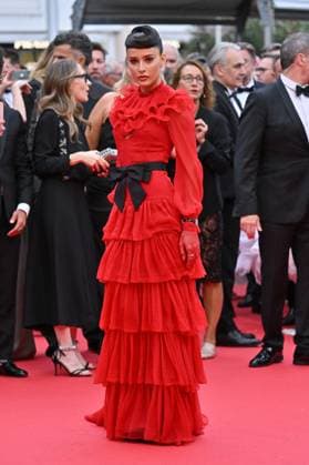 Cannes Nouvelle Vague Screening JR Livia Nunes attending the screening of Nouvelle Vague at 78th Cannes Film Festival in Cannes, France on May, 17, 2025. Photo by Julien Reynaud APS-Medias ABACAPRESS.COM Cannes France  Copyright: xReynaudxJulien APS-Medias ABACAx