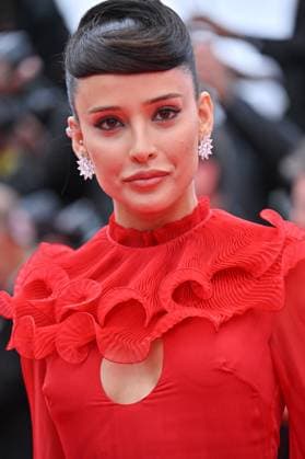 Cannes Nouvelle Vague Screening JR Livia Nunes attending the screening of Nouvelle Vague at 78th Cannes Film Festival in Cannes, France on May, 17, 2025. Photo by Julien Reynaud APS-Medias ABACAPRESS.COM Cannes France  Copyright: xReynaudxJulien APS-Medias ABACAx