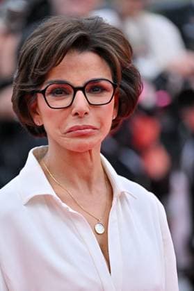 Cannes Nouvelle Vague Screening JR Rachida Dati attending the screening of Nouvelle Vague at 78th Cannes Film Festival in Cannes, France on May, 17, 2025. Photo by Julien Reynaud APS-Medias ABACAPRESS.COM Cannes France  Copyright: xReynaudxJulien APS-Medias ABACAx